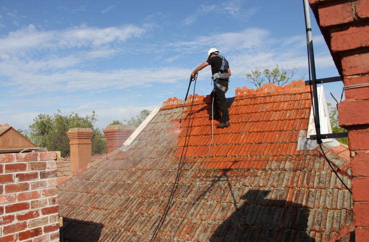 Roof Pressure Cleaning